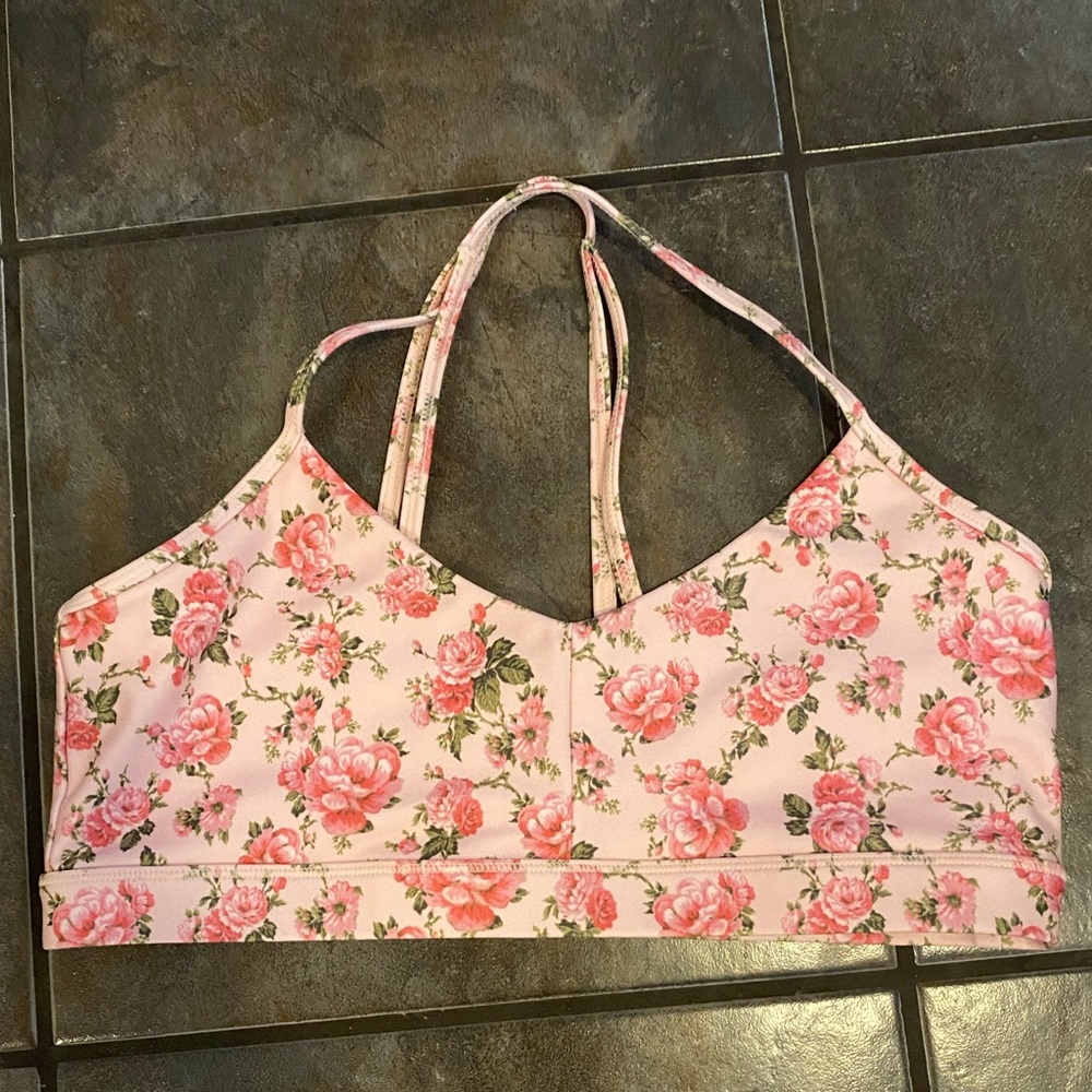 Love shake floral sports bra